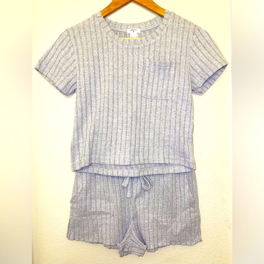 Forever 21 Gray Pajama Set Relaxed Fit
